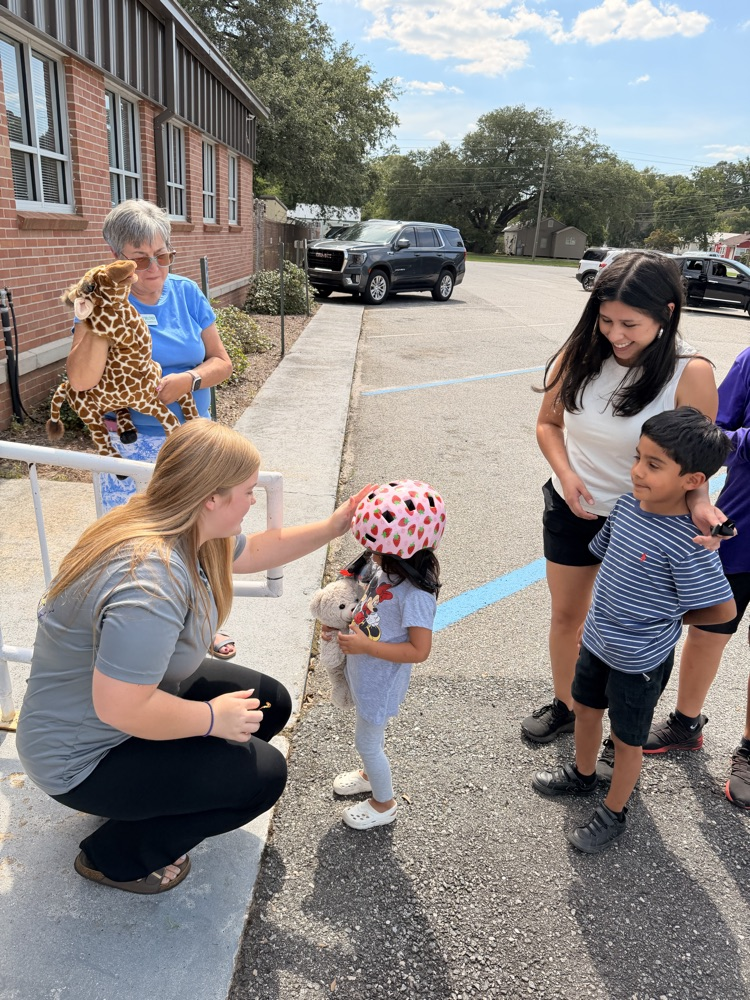 The Anchor Club partnered with the Pilot Club and Bainbridge Public Safety to distribute helmets as part of their brain safety initiative: