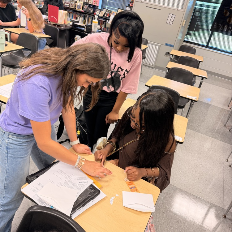 AP Lit students work on reconstructing the poem "The Crossing" and then analyze their own crossings as they begin their senior years.  