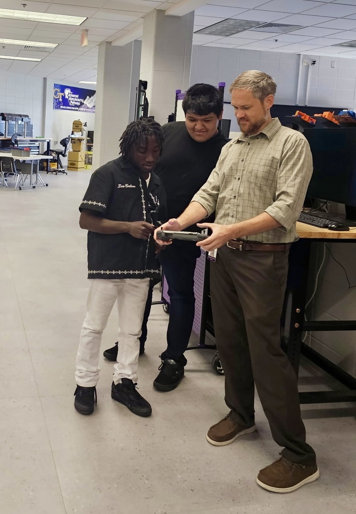 Mrs. Siebel's class visited Mr. Kelley's Technology class