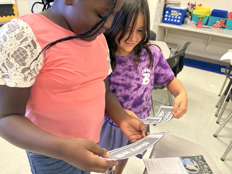 Ms. McMillan’s students walked around the room to find the person whose contraction matched their two words