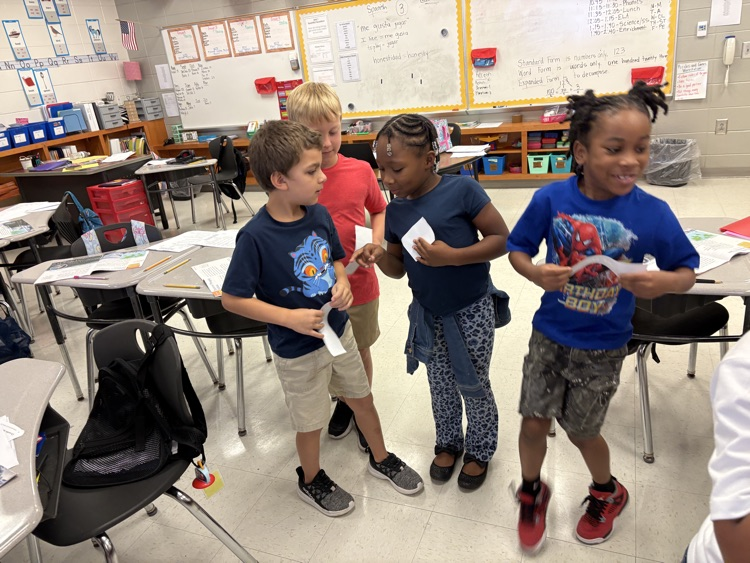 Ms. McMillan’s students walked around the room to find the person whose contraction matched their two words