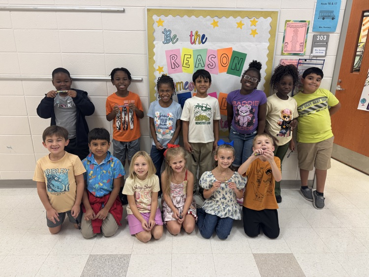 Mrs. Nunnery perfect attendance students. 🎉