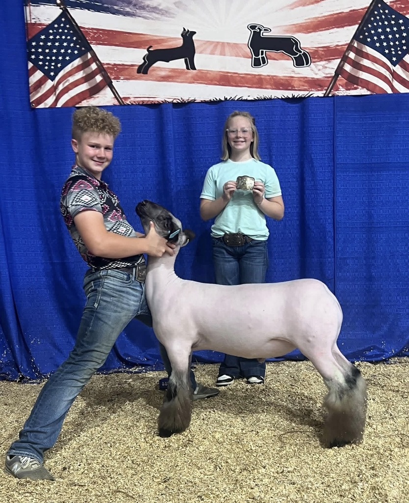 BMS FFA Members Charlie and Heidi Griffin exhibited their sheep projects at the Peach State Labor Day Throw Down.  Charlie won 7th grade showmanship and placed 2nd in class. and Heidi placed 4th in 6th grade showmanship and 2nd in class.
