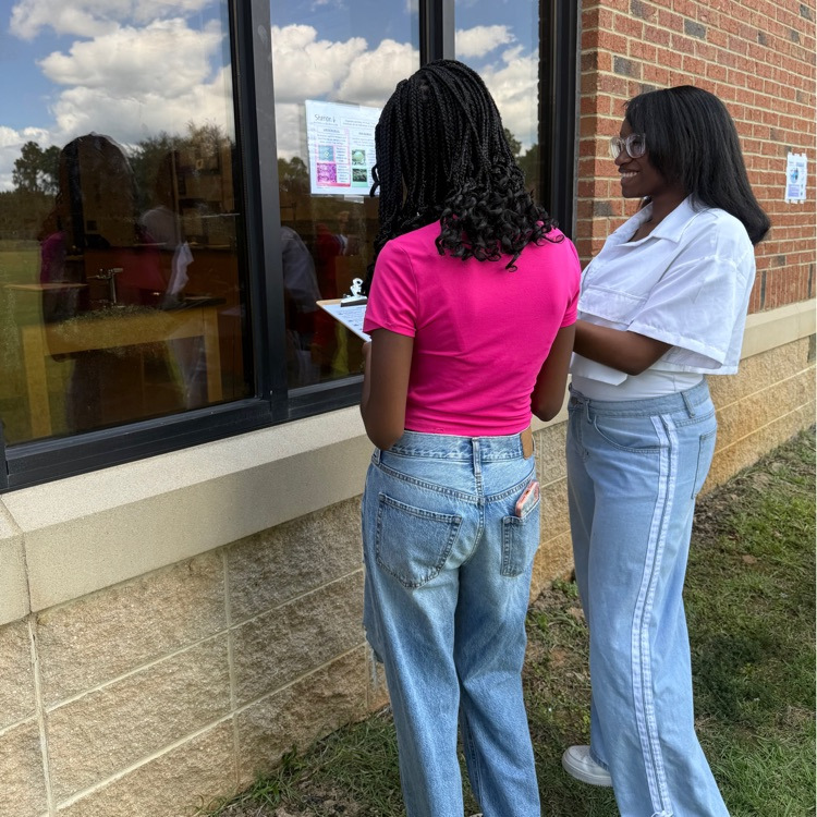  explored models, examined visuals, discussed their findings, and completed guided notes to build their understanding of how cells are structured and how their organelles work together.