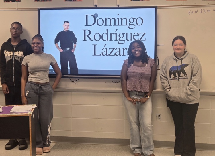 Spanish III students researched the influence Hispanic designers have on the fashion industry and presented their results to the class.