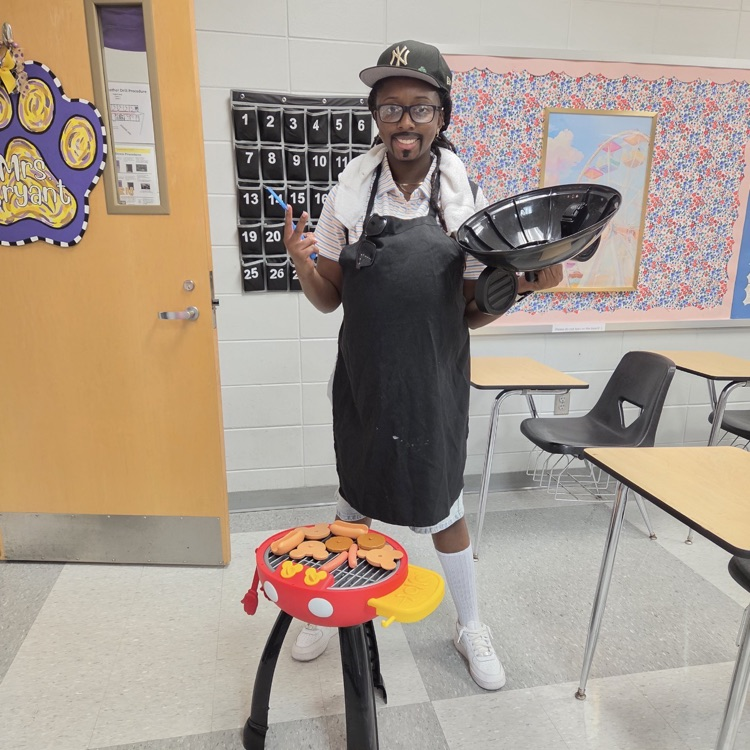 Soccer moms and BBQ dads were all around the BHS halls today- Homecomimg Day 2