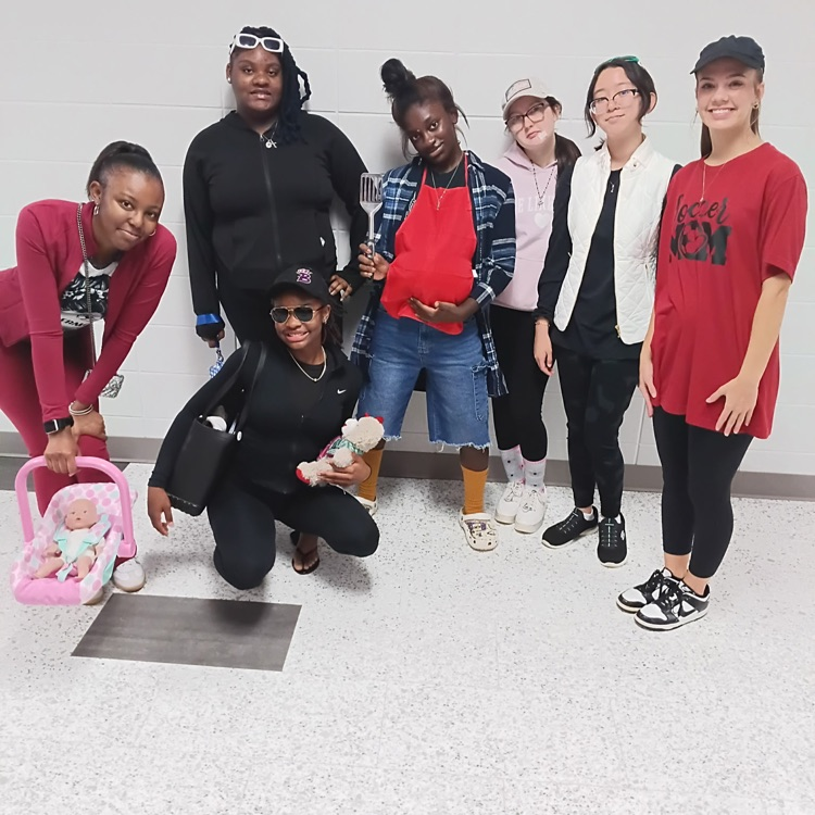 Soccer moms and BBQ dads were all around the BHS halls today- Homecomimg Day 2