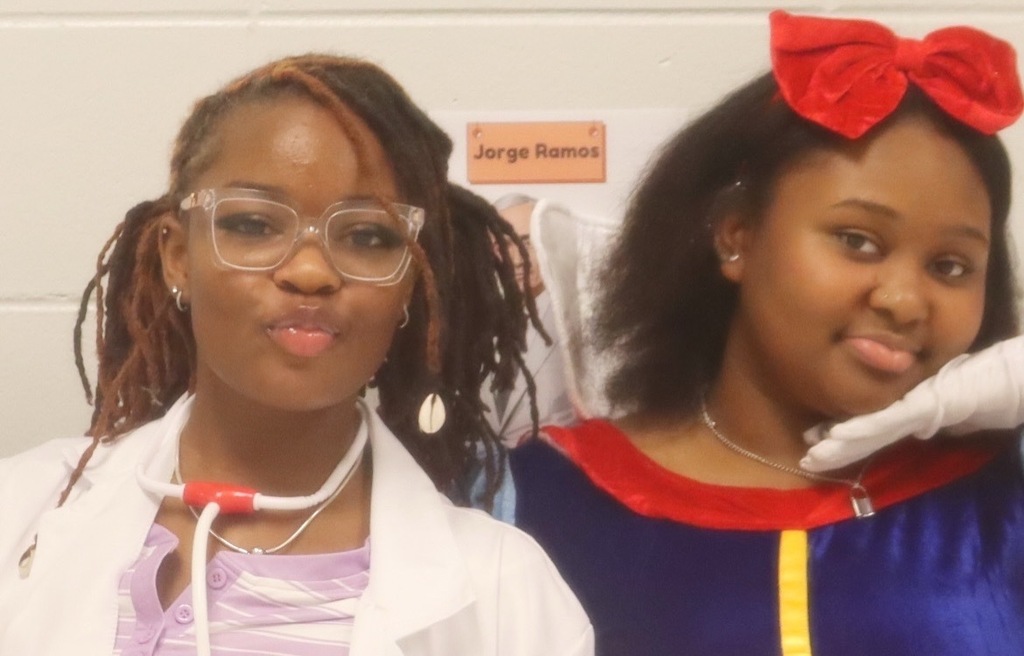 Students dressed for Disney vs. Nickelodeon Day