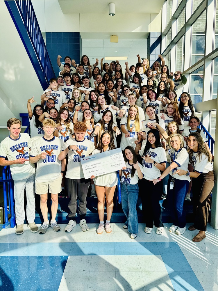 Photo of the 2025-26 student council members at Decatur High School