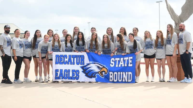 Team photo during their state sendoff