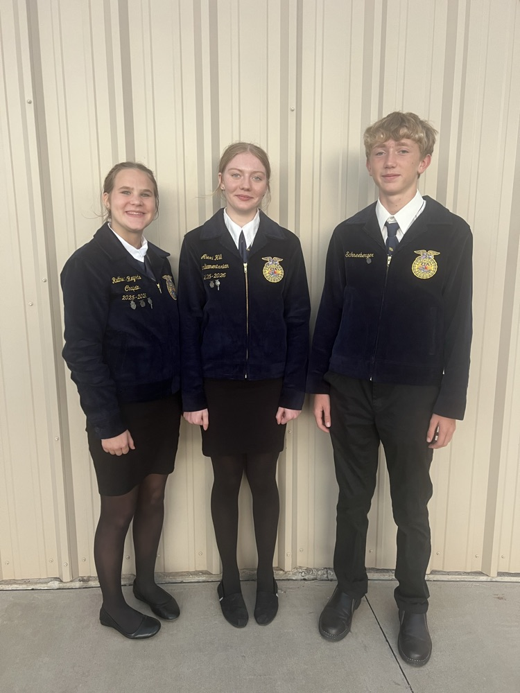 Alexi, Ruthie and Paxton at the Ripley Greenhand contest. 