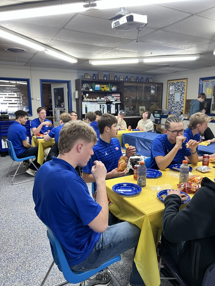 GOOD LUCK TO ALL OF OUR EAGLES!! 🦅 