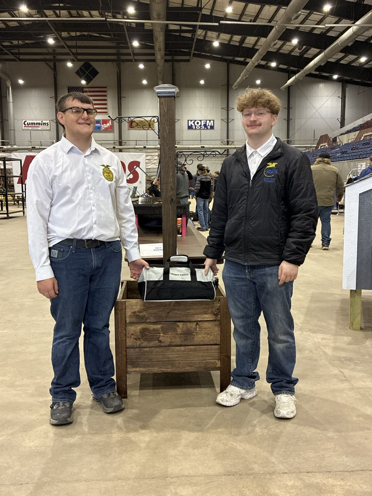 Cooper and Jonas with their prizes for their 3rd place win!