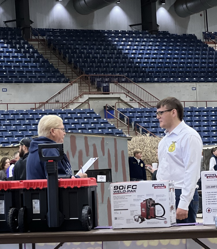Cooper being interviewed for showmanship!