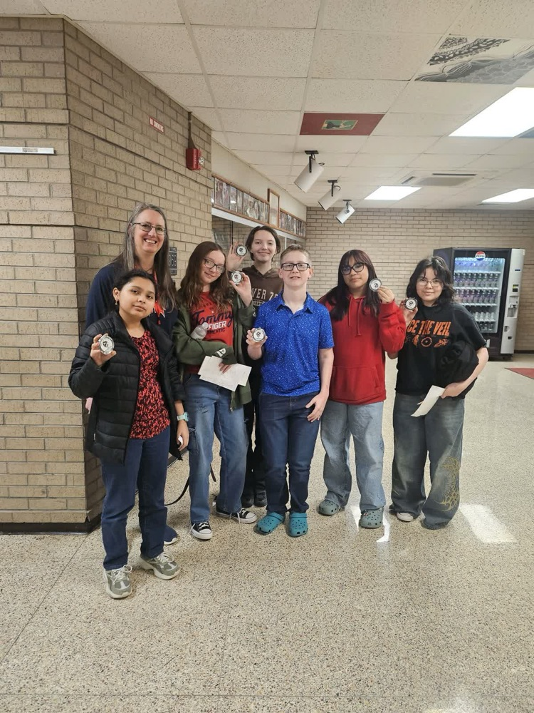 Congratulations to our middle school scholars bowl team on their second place finish this afternoon! Great job Spartans!