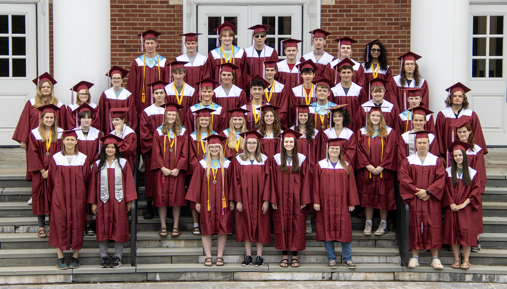 seniors steps close final