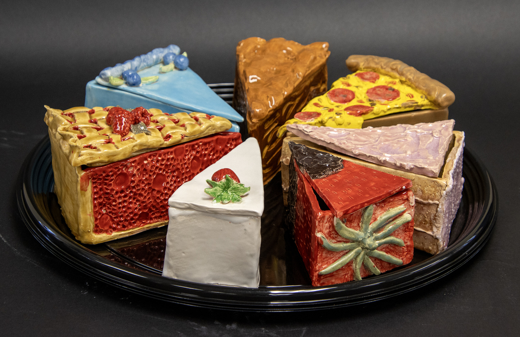 6 pie box projects on a tray