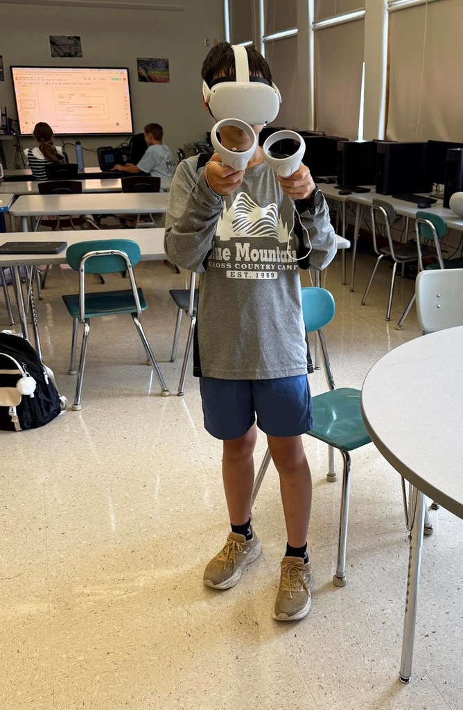 student using VR headsets