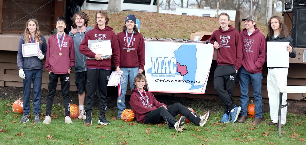 DA/SK boys cross country team