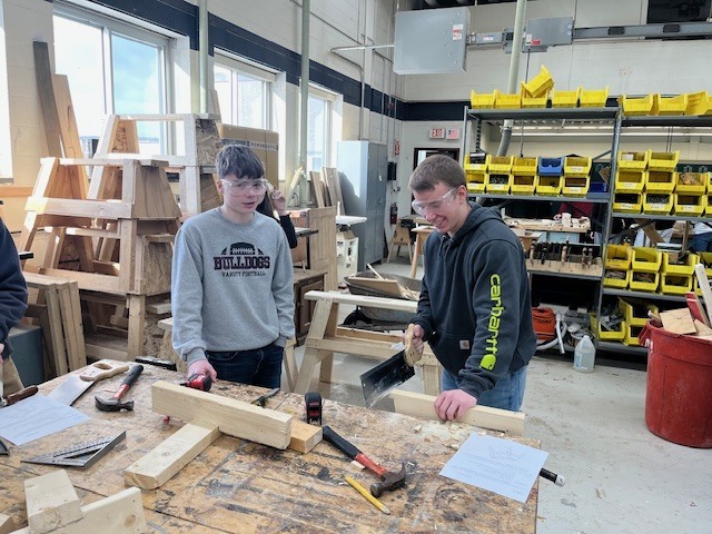 2 students in carpentry lab