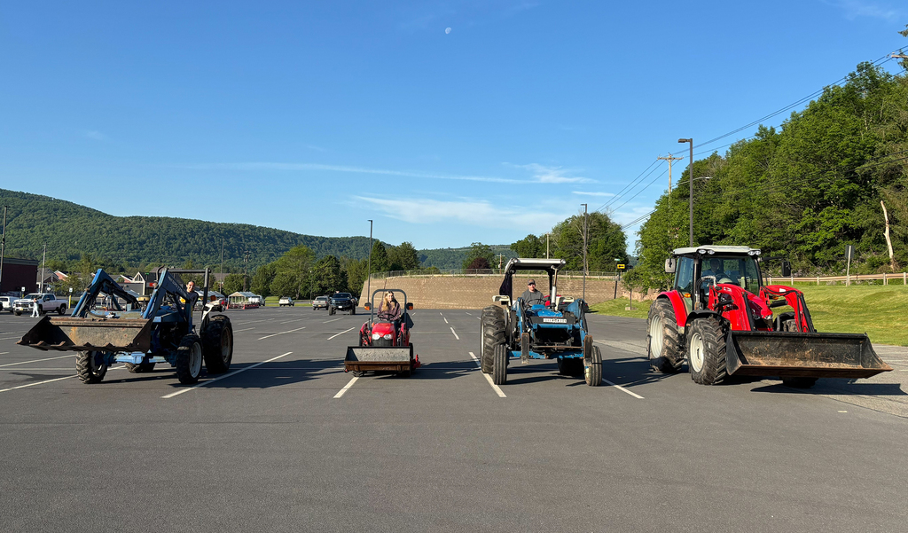 4 tractors at the Price Chopper plaza