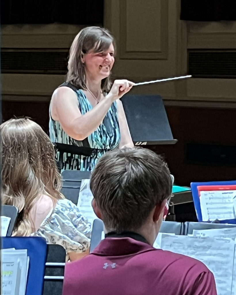 Ms. Lindner conducts