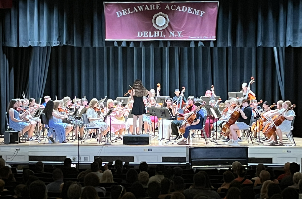 concert mistriss gives the tuning note