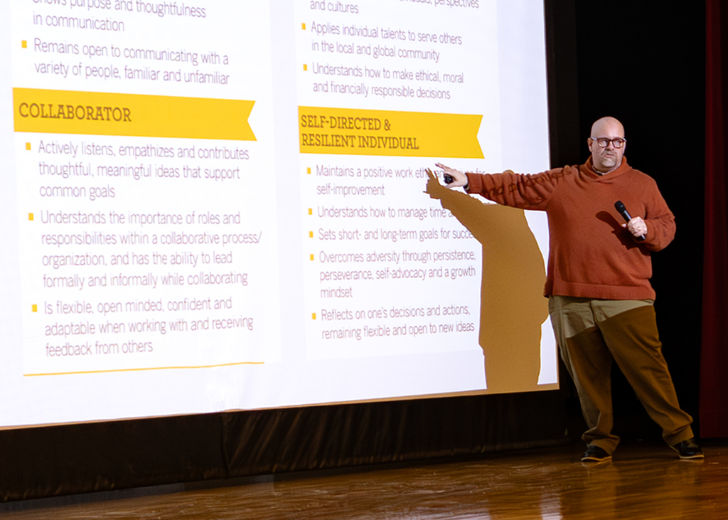 Featured-Session--Habits-of-Mind-in-Focus--Illuminating-Your-Portrait-of-a-Graduate-Michael-Fisher