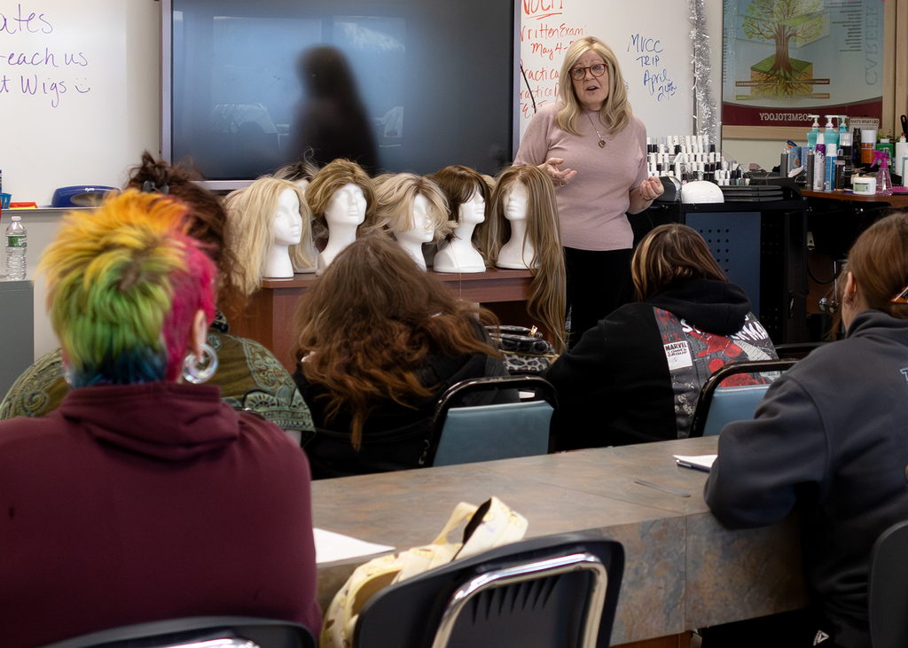 dori bates presenting to class