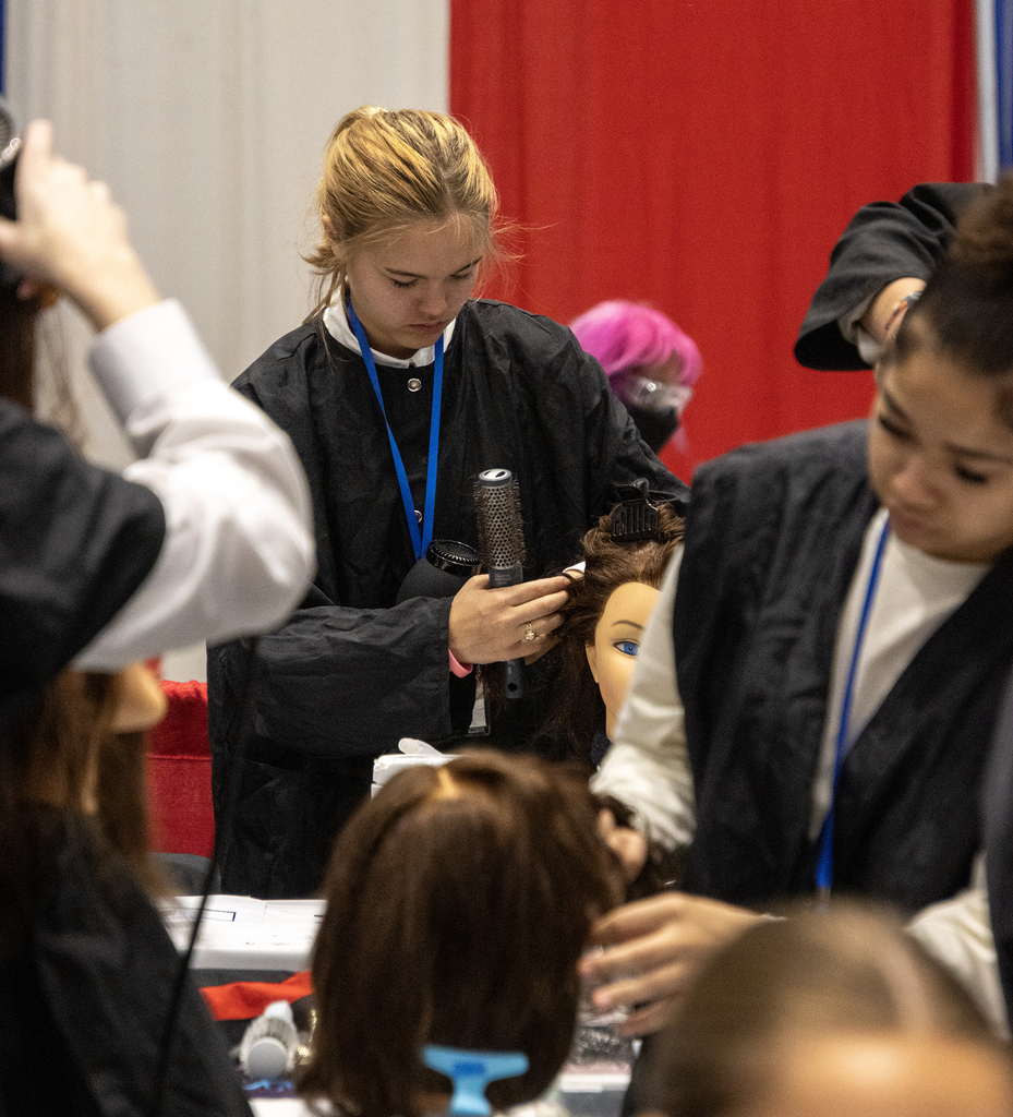 student competing in SkillsUSA contest
