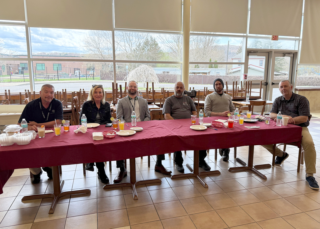 Judges at the MRE meal competition