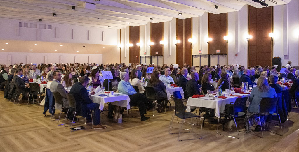 ballroom, filled for event