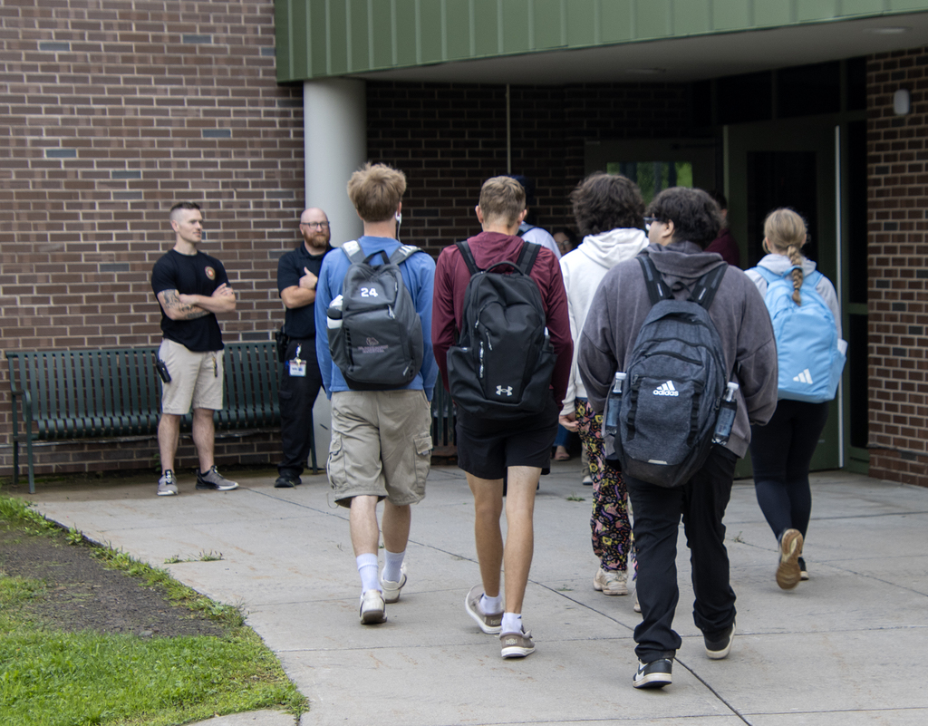Students arriving at Harrold Campus