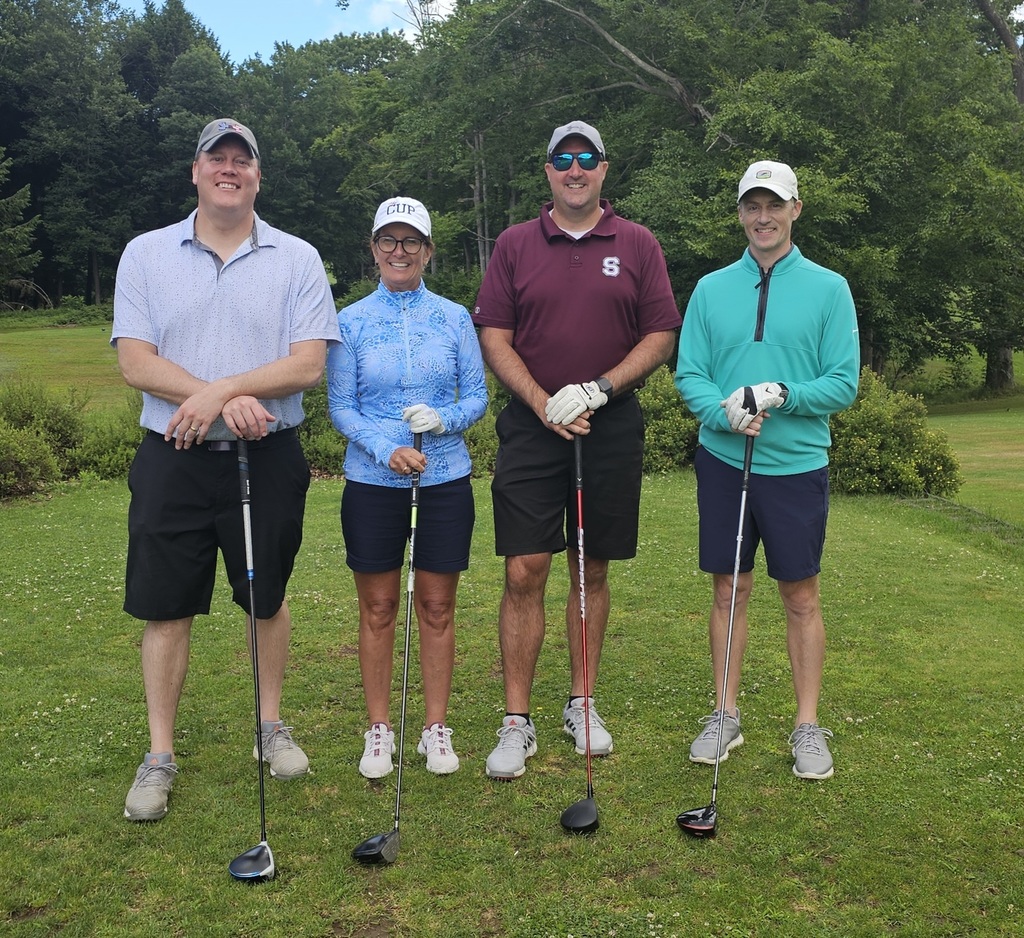 4 golfers