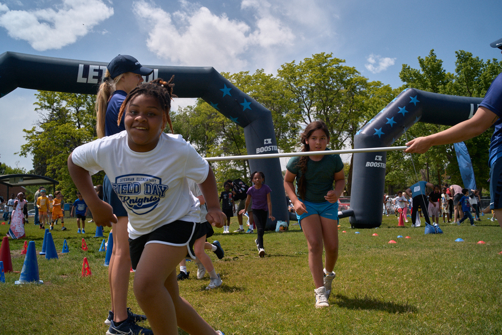 STUDENTS RACING