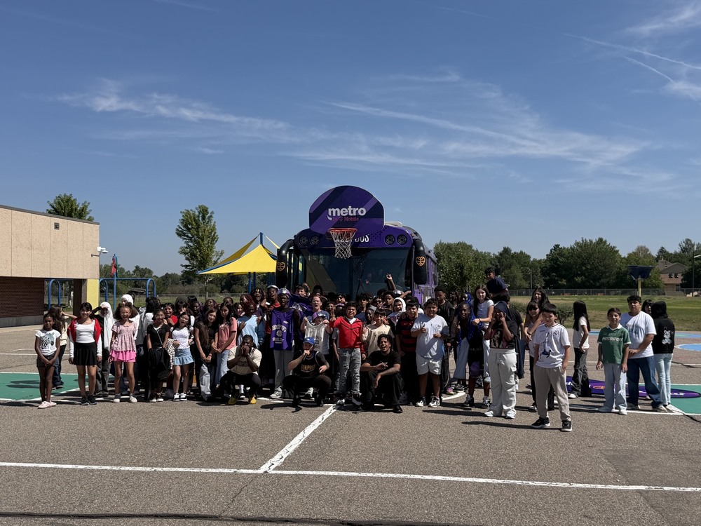 Hoop Bus