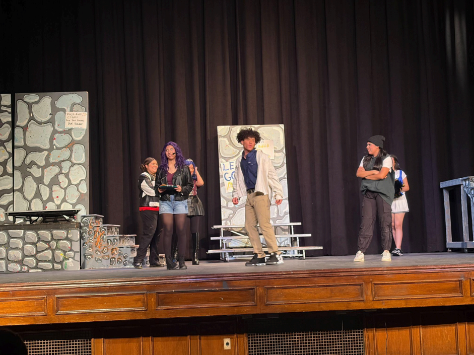 Descendants in Concert 