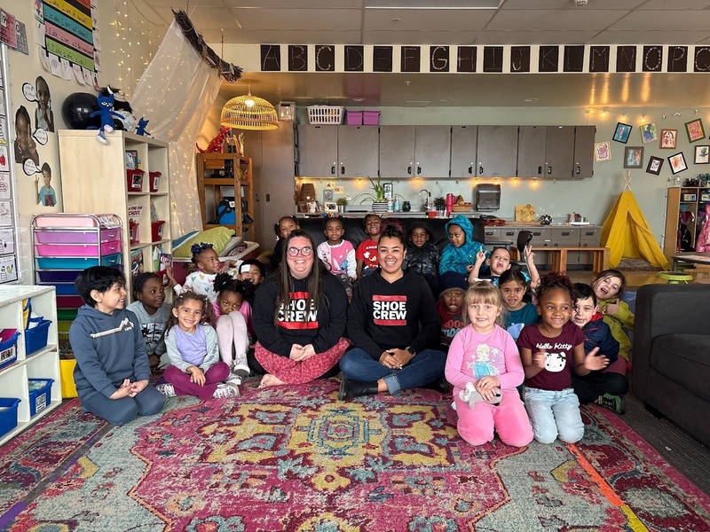 Group picture of teachers and students