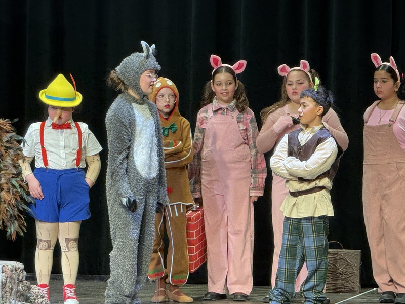 Students perform Shrek Kids