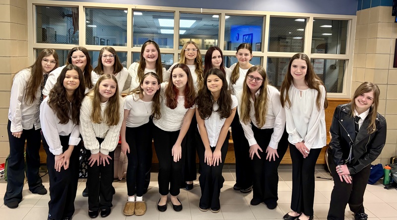 ECMEA JH students pose for a photo