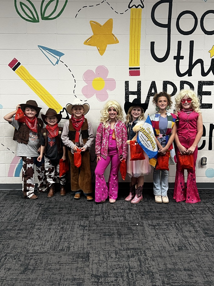 Dress up winners