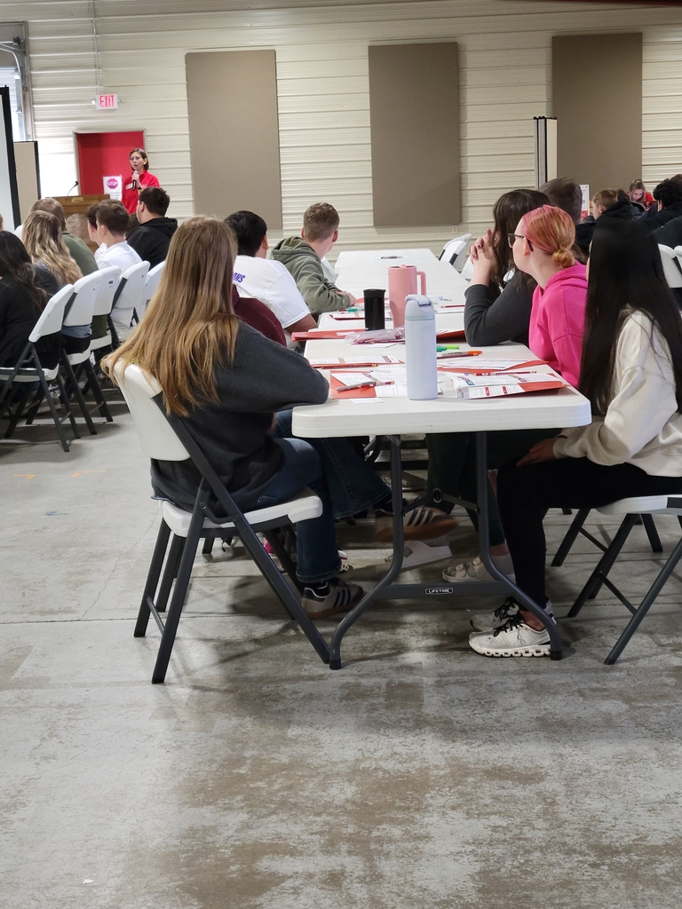 Deshler freshmen listen to extension educators