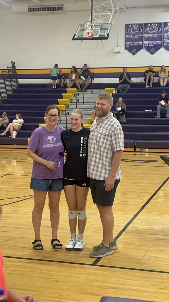 Kid with parents
