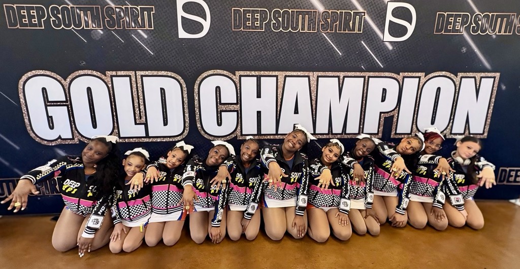Dancers show off their nationals rings!