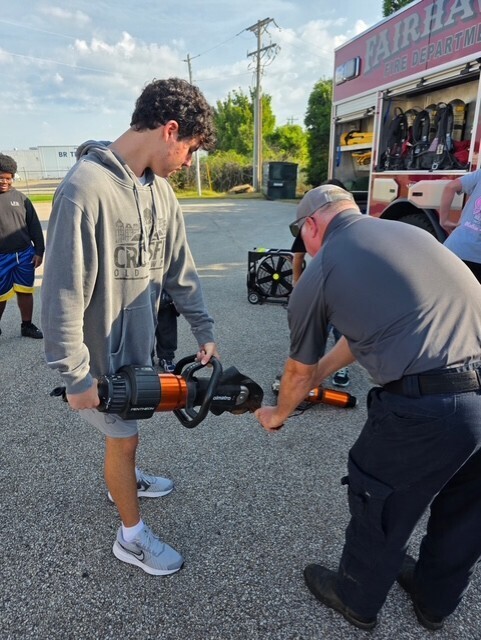 student learning about jaws of life