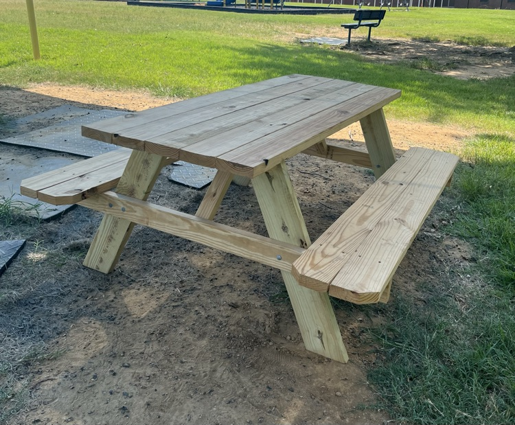 more outside shade seating