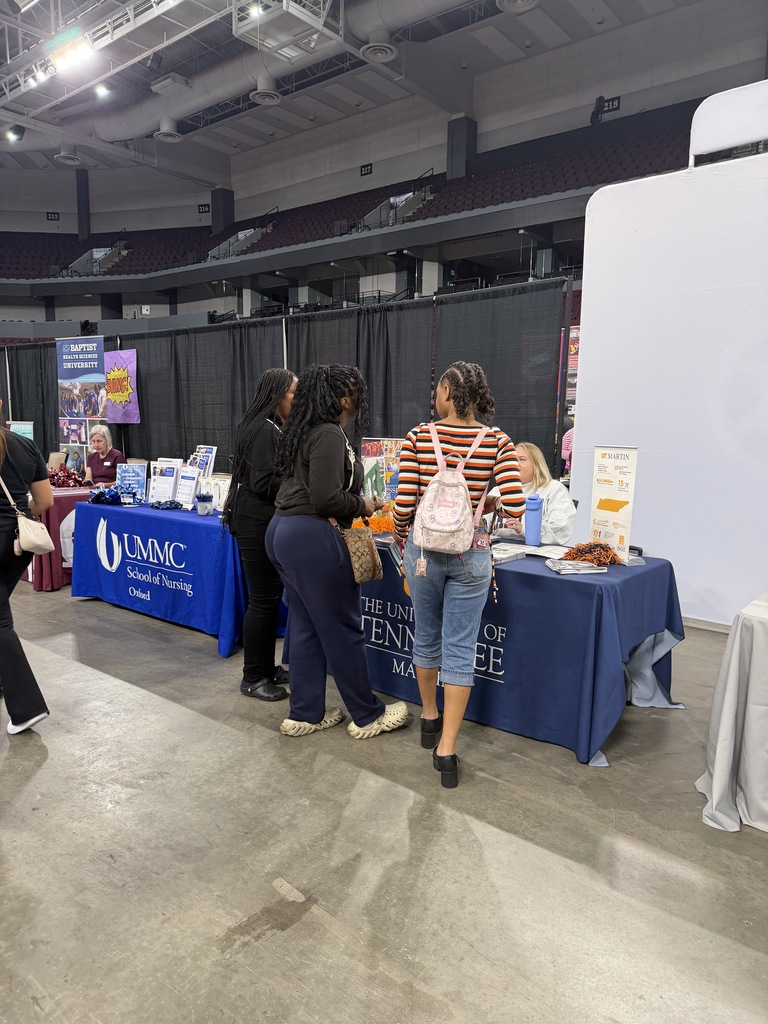 DCS Senior College & Career Fair