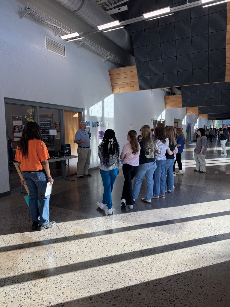 HMS students tour CTC West