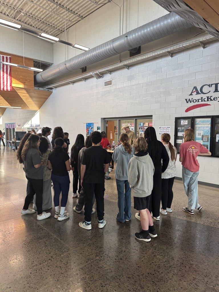 HMS students tour CTC West