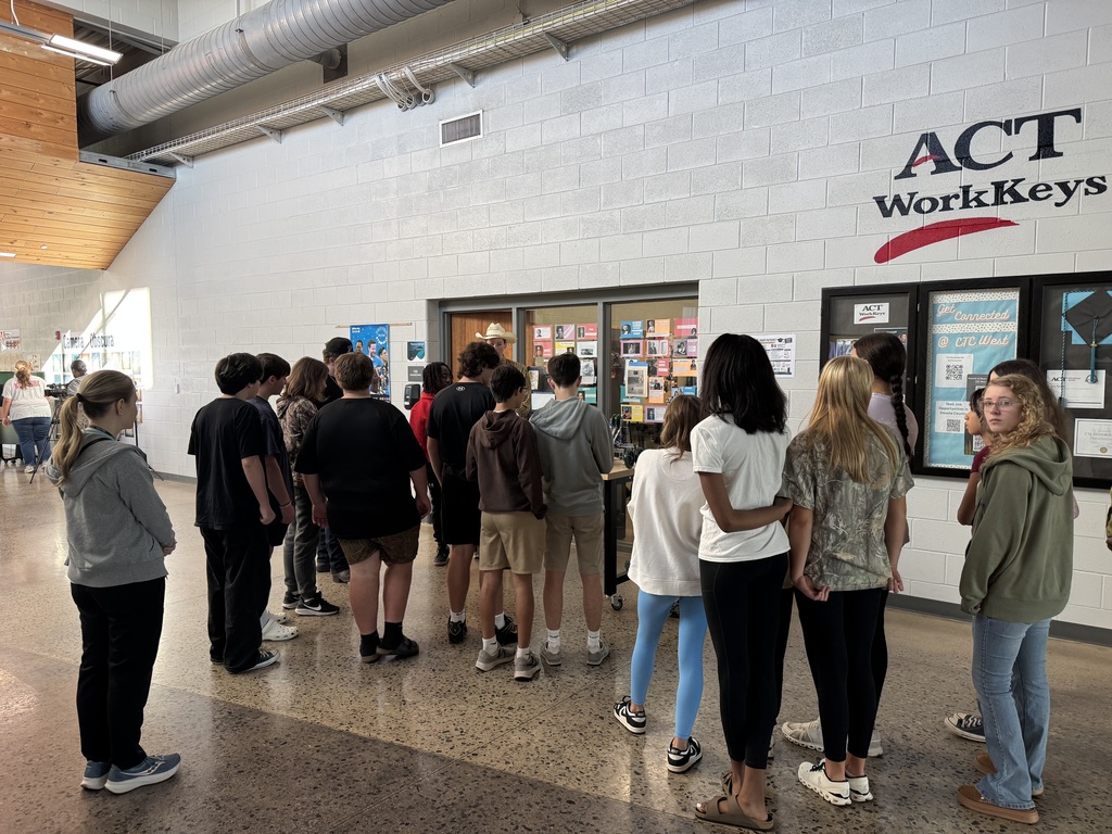 HMS students tour CTC West